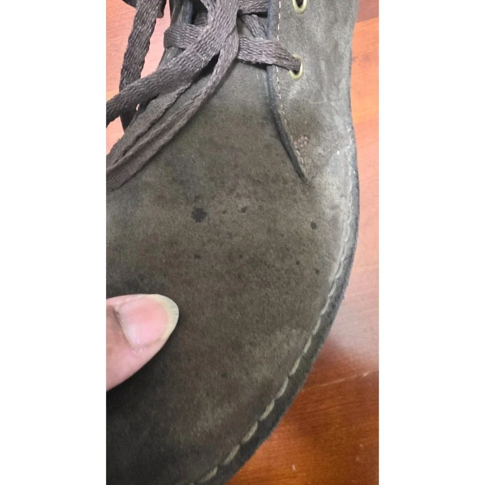 Clarks Men's Brown Suede Lace-Up Desert Boots Size 10.5